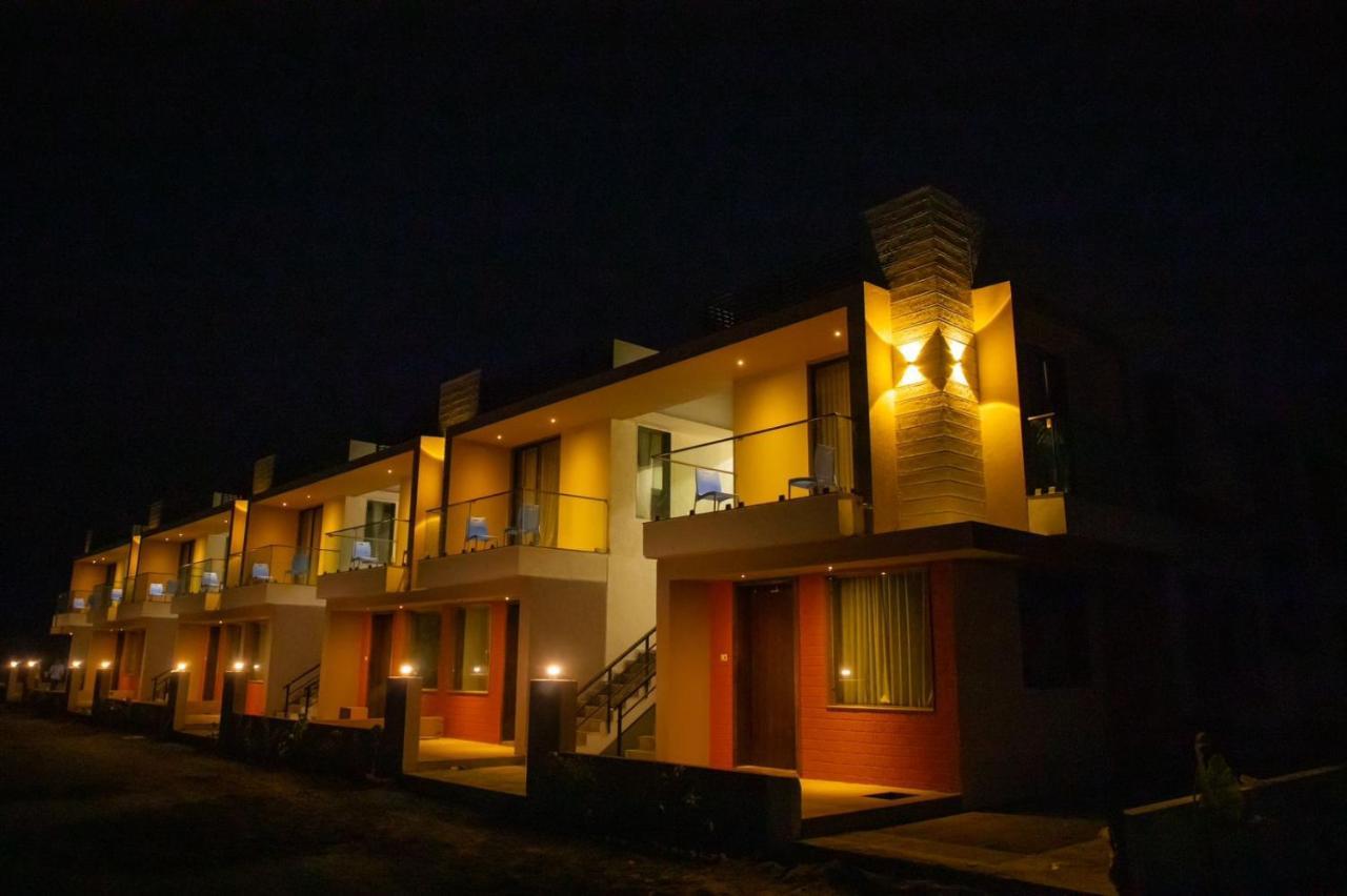 Leena Resort Garudeshwar Exterior photo
