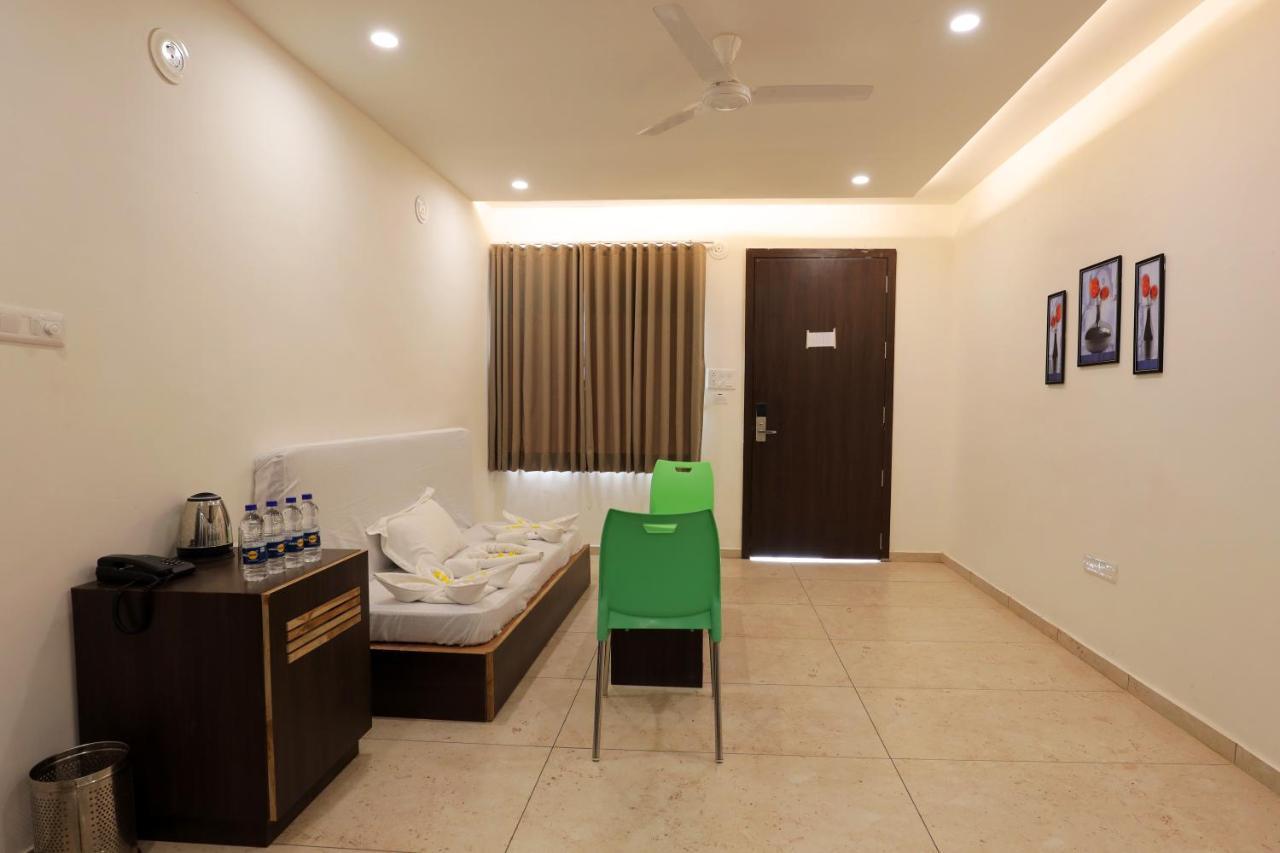 Leena Resort Garudeshwar Exterior photo