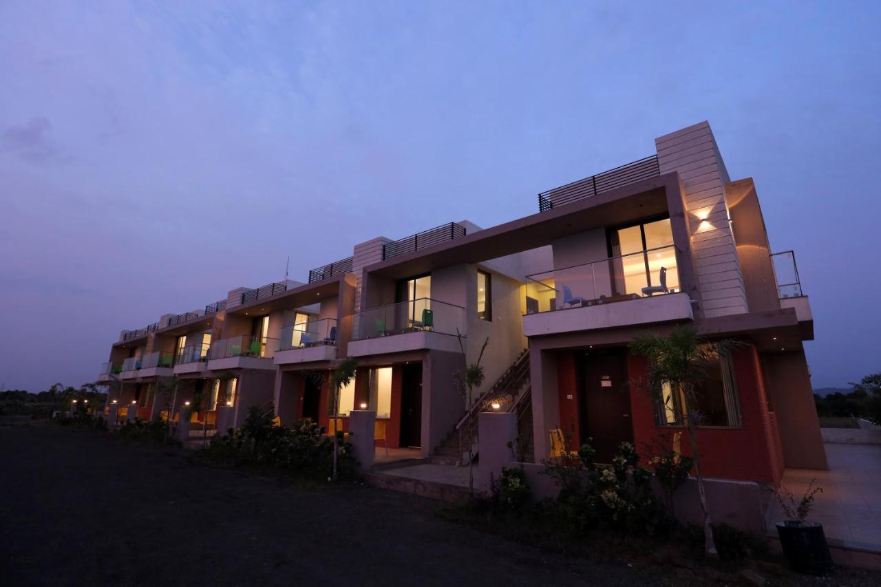Leena Resort Garudeshwar Exterior photo